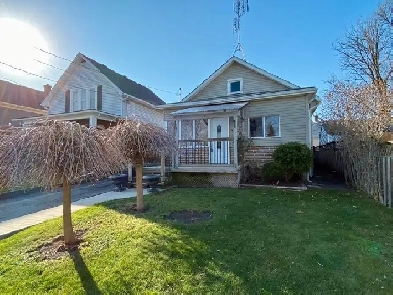 Charming 3 Bedroom Home For Rent in Thorold Image# 11