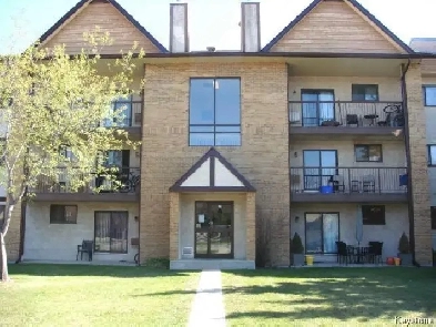 3rd-floor, 3 Bedrooms Condominium in Linderwoods for RENT Image# 8