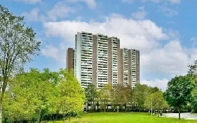 New Home Awaits: Stunning 2-Bedroom Condo in Crescent Town! Image# 1