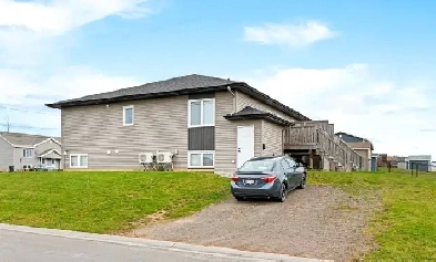 2 bedroom   1 bathroom Apartment Image# 5