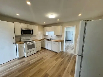 BEUTIFUL DETACHED FAMILY HOME Image# 1