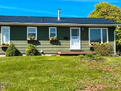 House for sale in Summerside Image# 4