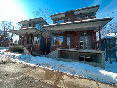 3 bedroom long-semi apartment in McKellar Park/Westboro area Image# 5