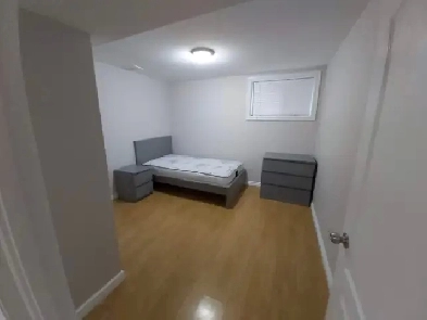 ROGERS AND CALEDONIA PRIVATE ROOM AVAILABLE.  ALL INCLUSIVE. Image# 1