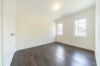 Beautiful Private Room for Rent – Ideal for Single Female Image# 1