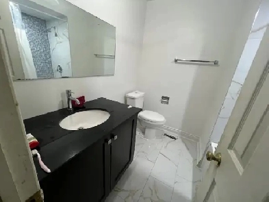 Furnished Rooms for rent - 3 mins walk to Square One Image# 1