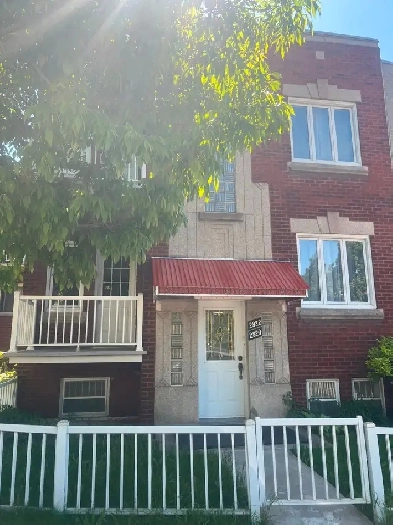 Belle  opportunité logement à louer 6 1/2  seconde étage chauffé Image# 1