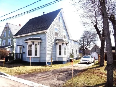 House/Duplex Myrtle street Summerside Image# 1