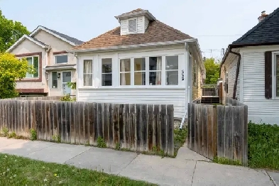 House for Sale - 559 Larsen Avenue, Winnipeg MB Image# 10