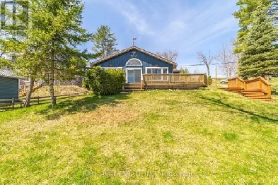 ~~~Charming & Beautiful 4-Bedroom Lakeside Retreat~~~ Image# 1