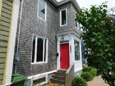Amazing HFX Peninsula 3bed/1.5bath home/Heat-pump - VIDEO TOUR! Image# 1