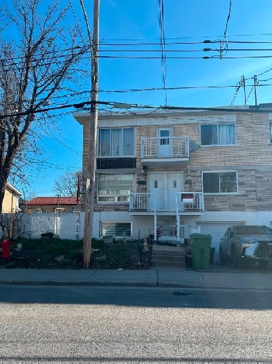 Appartement 5 1/2 à louer à rivière des prairies chauffé/éclairé Image# 1