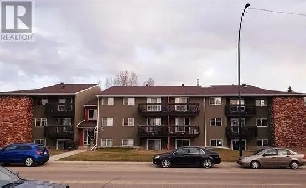 Prime Bower Location! 2-Bed Corner Condo! Image# 1