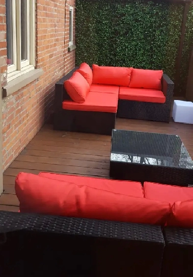 Huge Furnished 4 Bedroom House - Downtown Image# 4