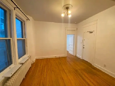 1-Bedroom in Centretown- Available August 1st, 2025! Image# 5