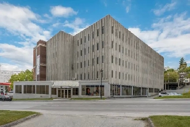 LOCAL COMMERCIAL À LOUER. 2 623 PC. SHERBROOKE. Image# 1