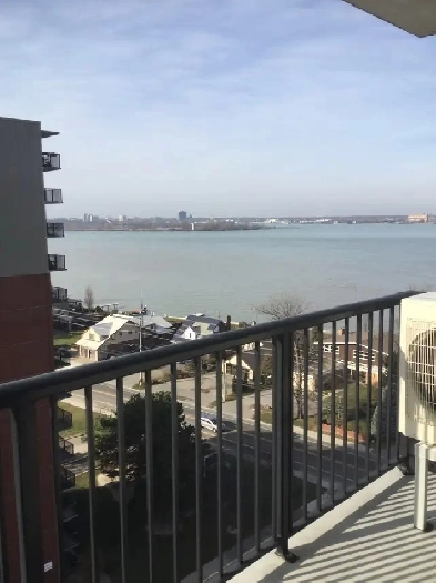 2 bedroom on 12th floor Condo Image# 1