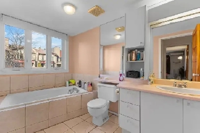 Urgent 2-Bedroom Condo Backyard_Rent Image# 1