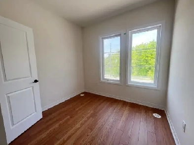 Room for Rent in Townhouse in Vaughan Image# 1