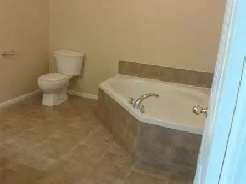 Townhouse for rent Image# 3
