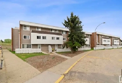 3 bdrms townhouse for rent $1800 utilities included Image# 7