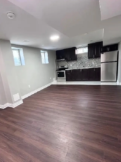 1 Bedroom with 1 bath available now in Bramwest, good location. Image# 1