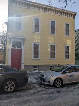 178 Princess St #3 - 2BR Uptown, Spacious & Stylish, W/D hookups Image# 1