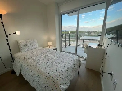 East Vancouver Room Share – Steps from SkyTrain Station Image# 6