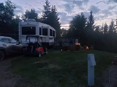 Selling our gorgeous lake lot in Pine Lake, Ab. Image# 5