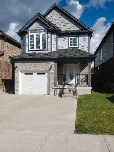 Beautiful detached house for rent in Kitchener Image# 1