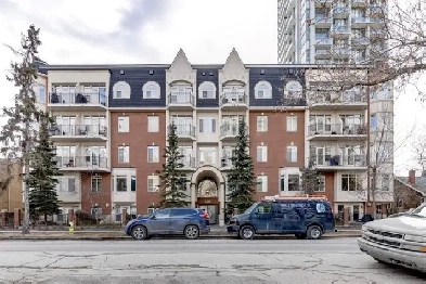 Downtown Beltline 2 Bedroom   Den & 2 Bath Condo Image# 8