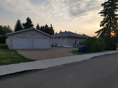 2 Bedroom   Den House For Sale Qu'appelle Saskatchewan Image# 6