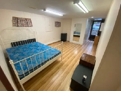 Master Bedroom for rent Image# 3