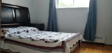 chambre à louer disponible 1 jui demi sous-soul 5mins metro monk Image# 1
