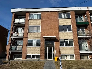 Longueuil, logement 4 1/2 à louer Image# 1