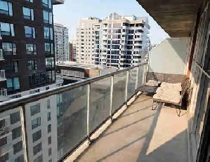 1 Bedroom in the heart of Byward Market Image# 1