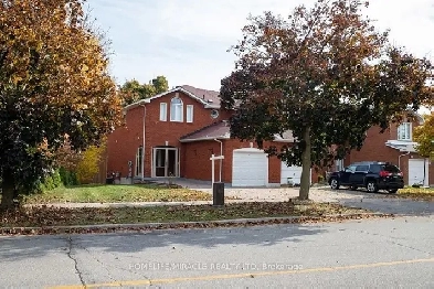Stunning 3 Bedroom Semi With Finished Basement In Pickering Image# 1