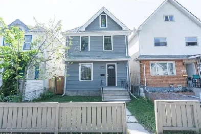3-Bedroom House in West End Image# 4