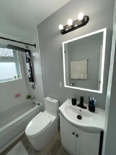 ✨ New Modern 2-Bedroom Top-Floor Apartment for Rent ✨ Image# 1