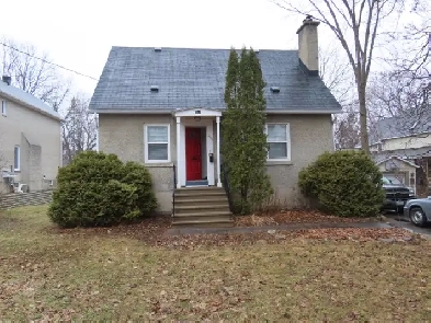 ROOM IN A 2 BEDROOM HOUSE TO RENT Image# 3