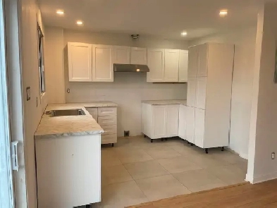 Fully renovated 5 1/2 apartment with A/C Image# 1