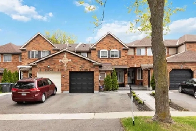 3BR 4WR Att/Row/Twnhouse in Mississauga near Eglinton/Winston Ch Image# 1