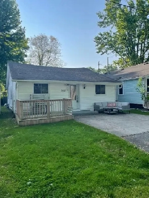 4 Bedroom Home for Sale - Crystal Beach Image# 5
