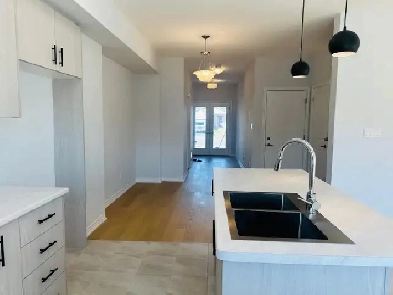 Brand New 4 Bed 2.5 Bath House in Fort Erie Image# 7
