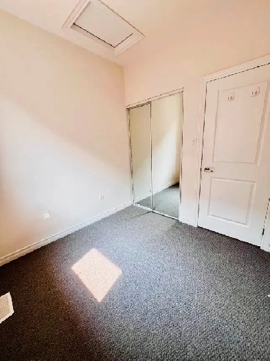 Single Room for Rent – Indian Female or Student Only Image# 1