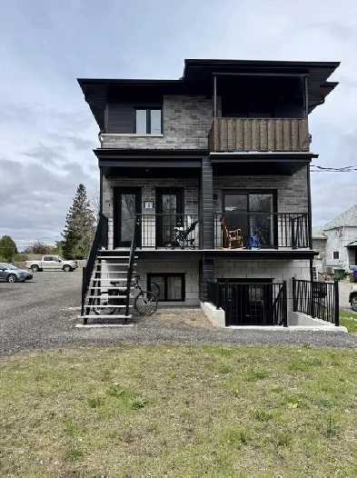 Beau logement 2 chambres - Gatineau Image# 4
