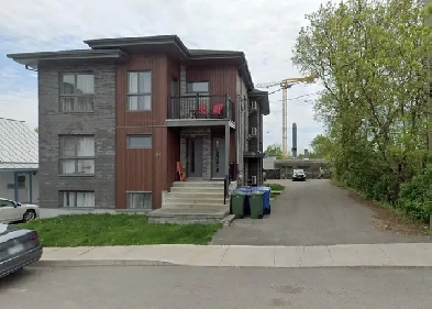 4 1/2 À LOUER - SAINT-JÉRÔME Image# 1