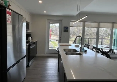 CORNER SUITE. 2 bedrooms/2 bathrooms. SHIRAZ Gardens 50 plus Image# 8