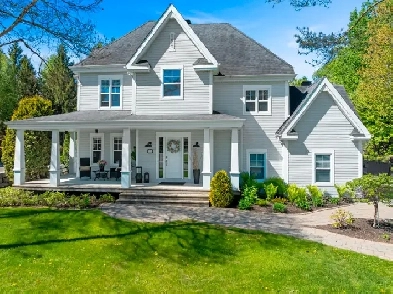Venez découvrir cette impressionnante propriété ! Image# 10
