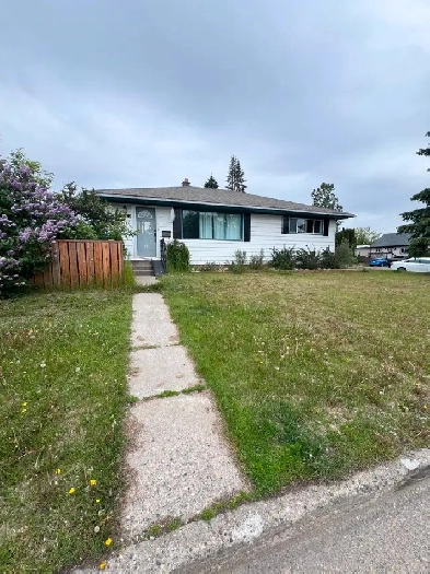 Unfurnished 4 bed, 2 bath house for rent (Prince George) Image# 4